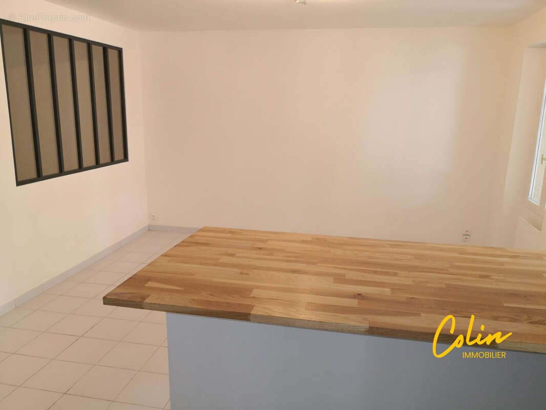 Appartement 129 m² à Marseille-3e  - photo 4