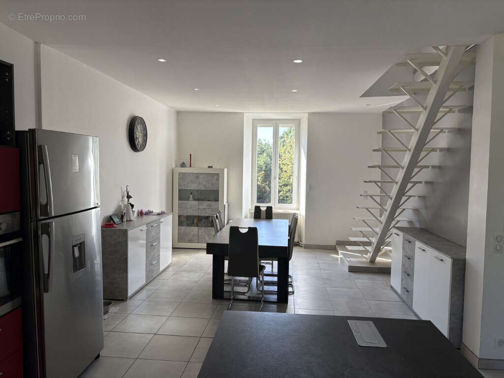 Maison à SAINT-JULIEN-LE-VENDOMOIS