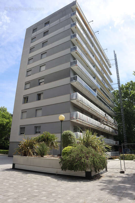 Exclusif - cauderan - parc bordelais - t5 avec grand balcon - cave et parking - photo 14