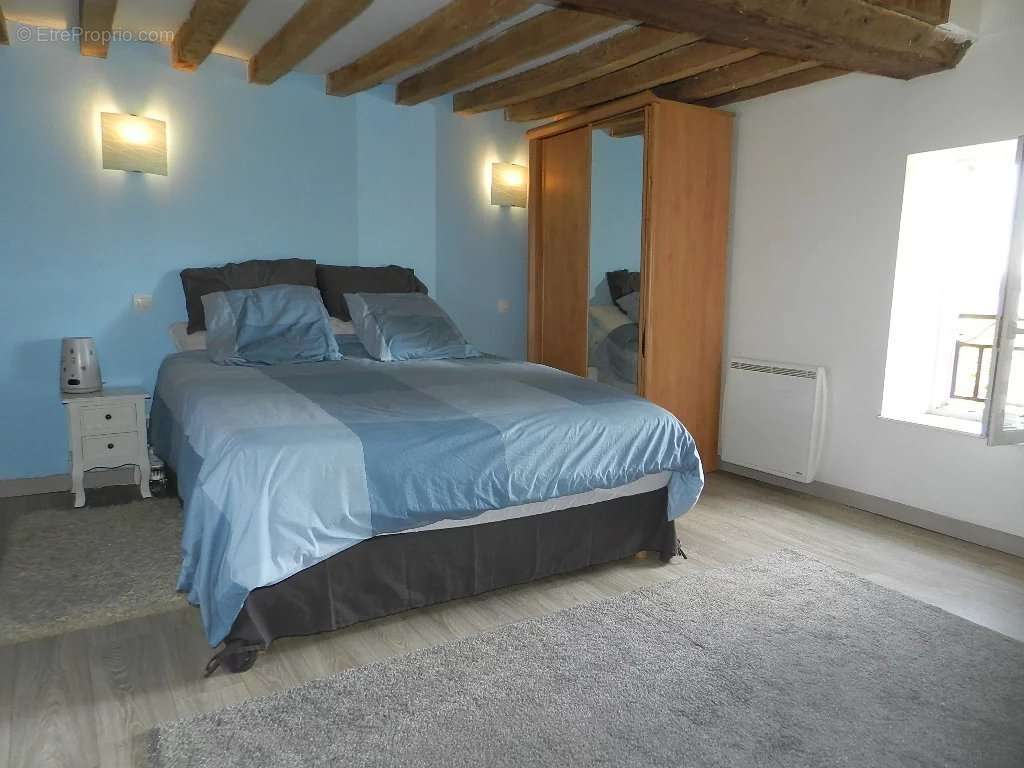 Maison à SAINT-PIERRE-SUR-DIVES