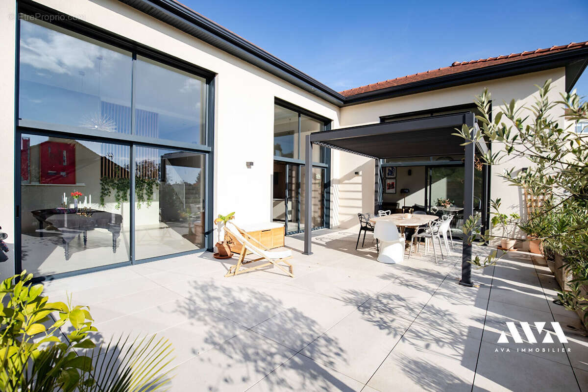 Maison à DOMMARTEMONT