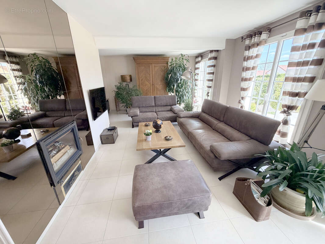 Maison spacieuse avec piscine - photo 18