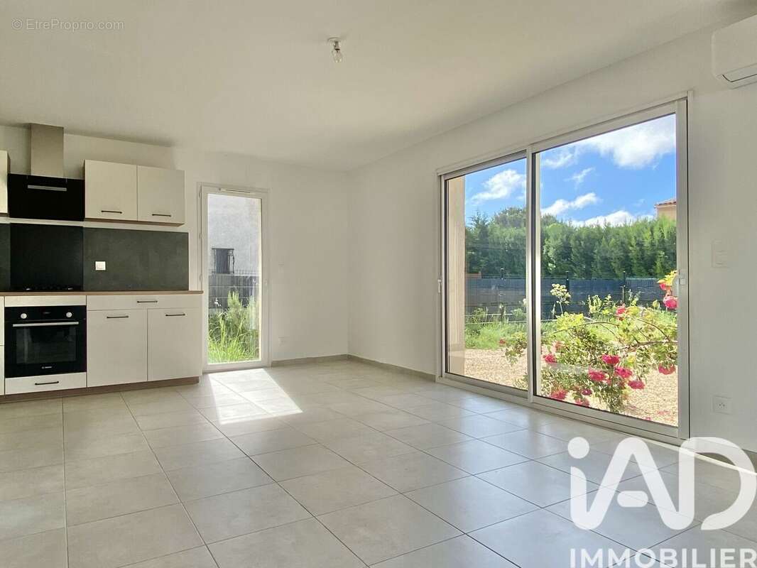 Photo 3 - Maison à POURRIERES