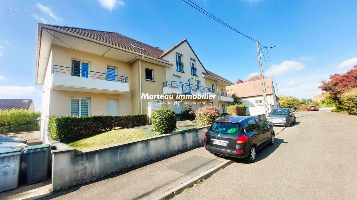 Appartement à COULAINES