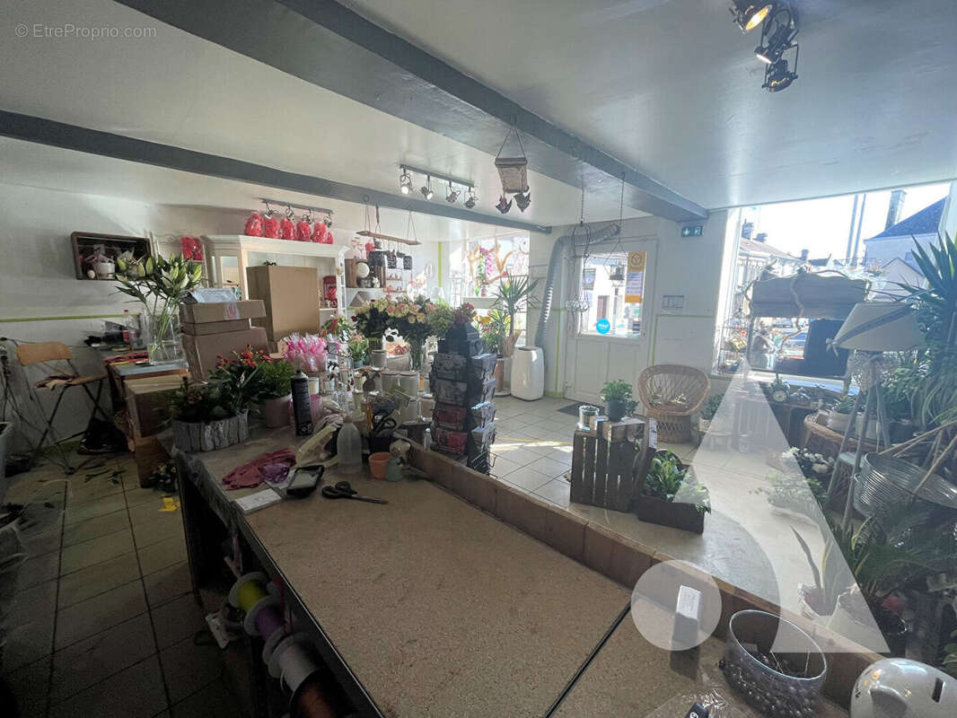 Commerce à CREPY-EN-VALOIS