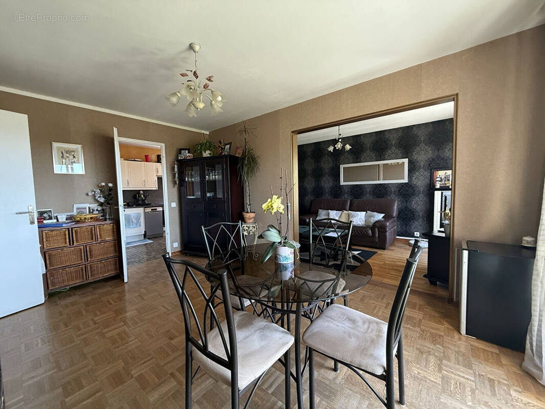 Appartement à TASSIN-LA-DEMI-LUNE