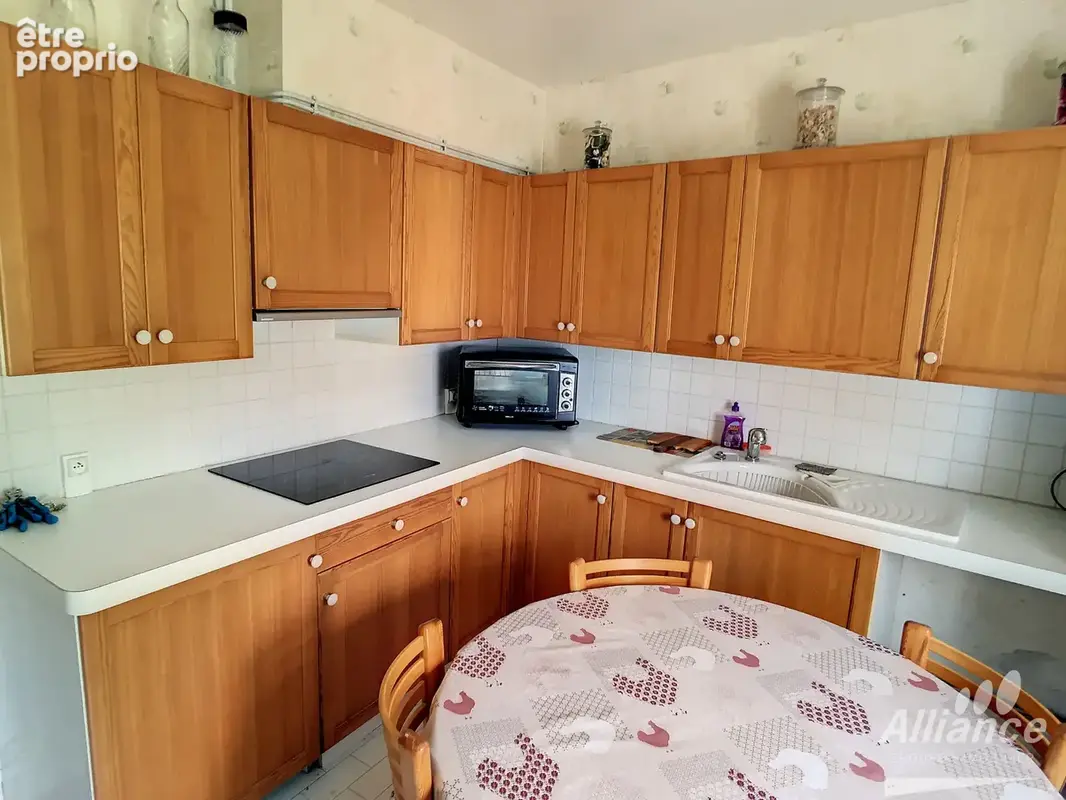 À vendre 358500€ à Montbéliard : immeuble de 250m2 - photo 9
