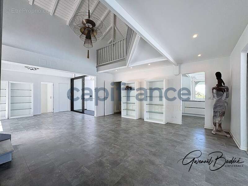 Villa Vue mer à vendre sur SAINTE ANNE (971) Guadeloupe - photo 6