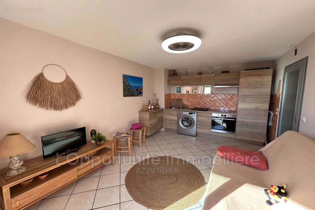 Appartement 33 m² à Saint-Raphael  - photo 4