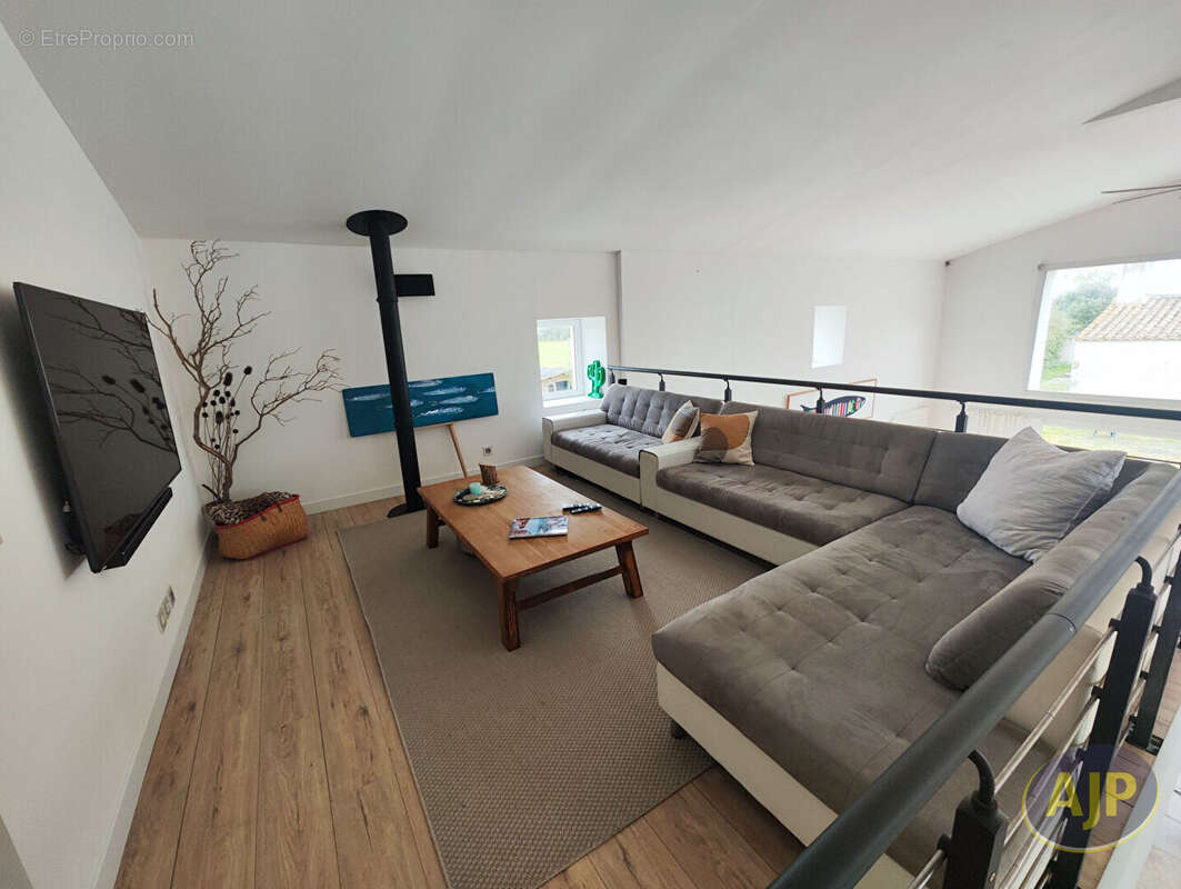 Maison à SAINT-MICHEL-EN-L&#039;HERM