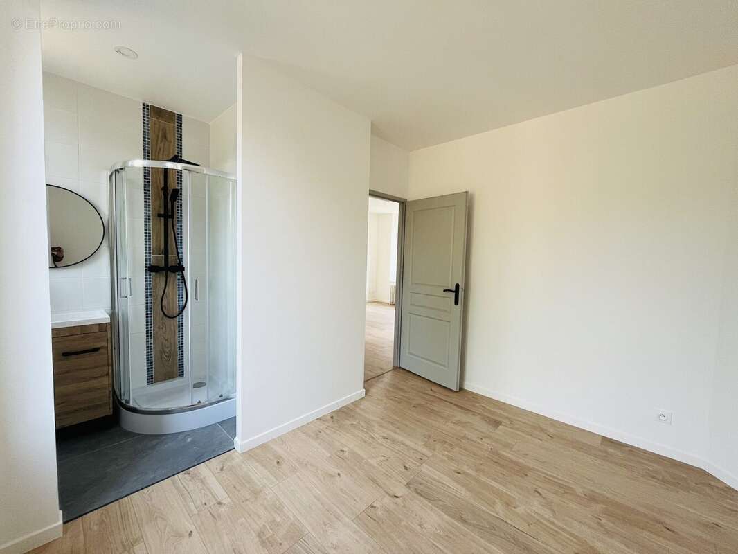 Maison 83 m² à Montlucon  - photo 6