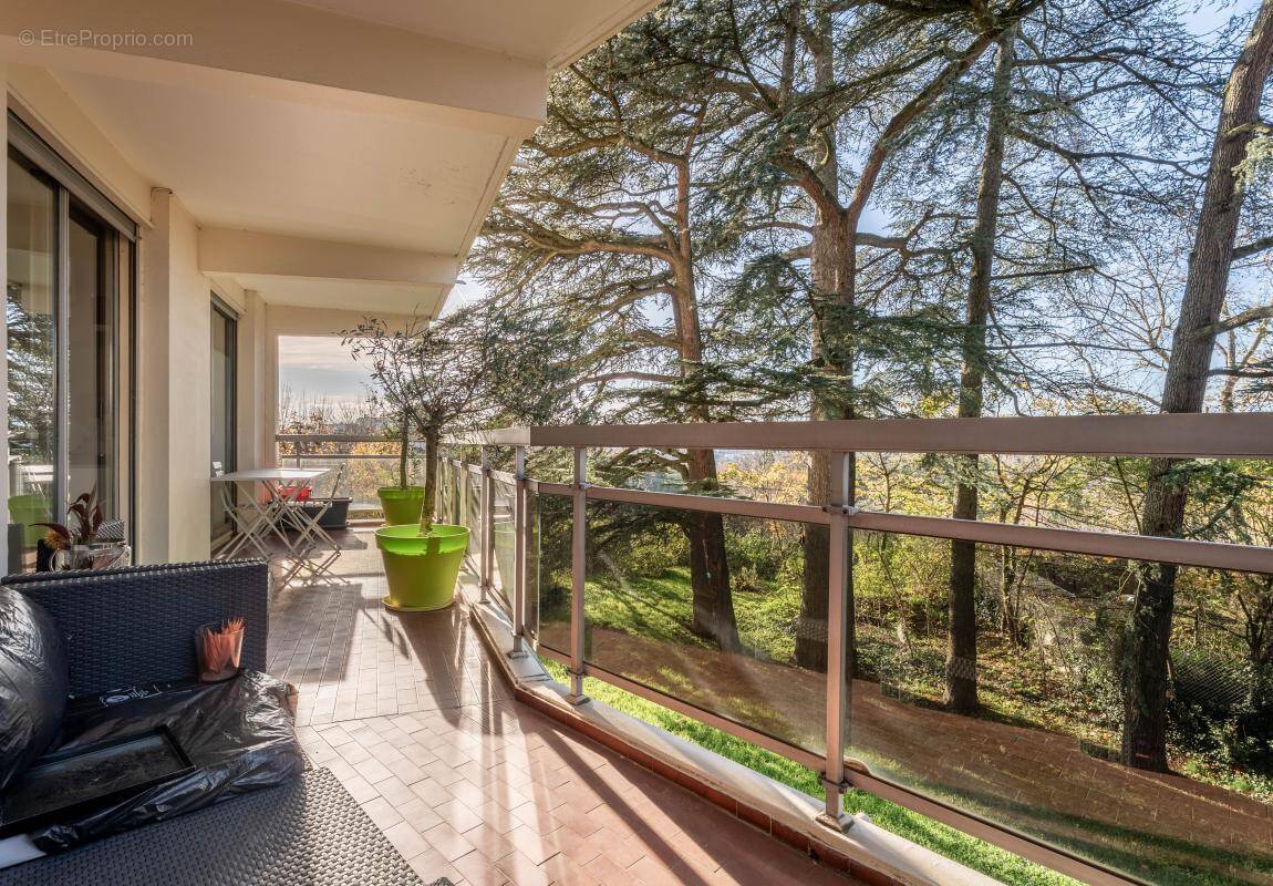 Appartement à CALUIRE-ET-CUIRE