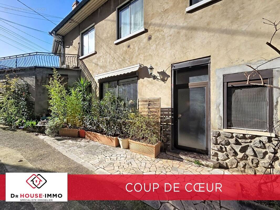 Appartement à OULLINS