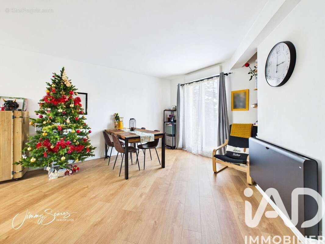 Photo 2 - Maison à LIEUSAINT