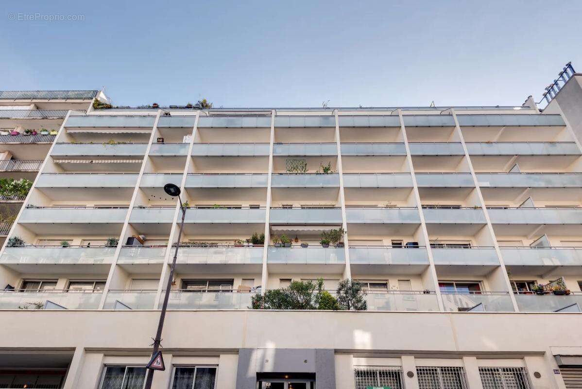 Appartement à PARIS-18E