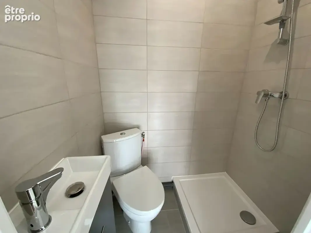 STUDIO de 12 m² GARE de CLAMART VENDU avec locataire en place - photo 5