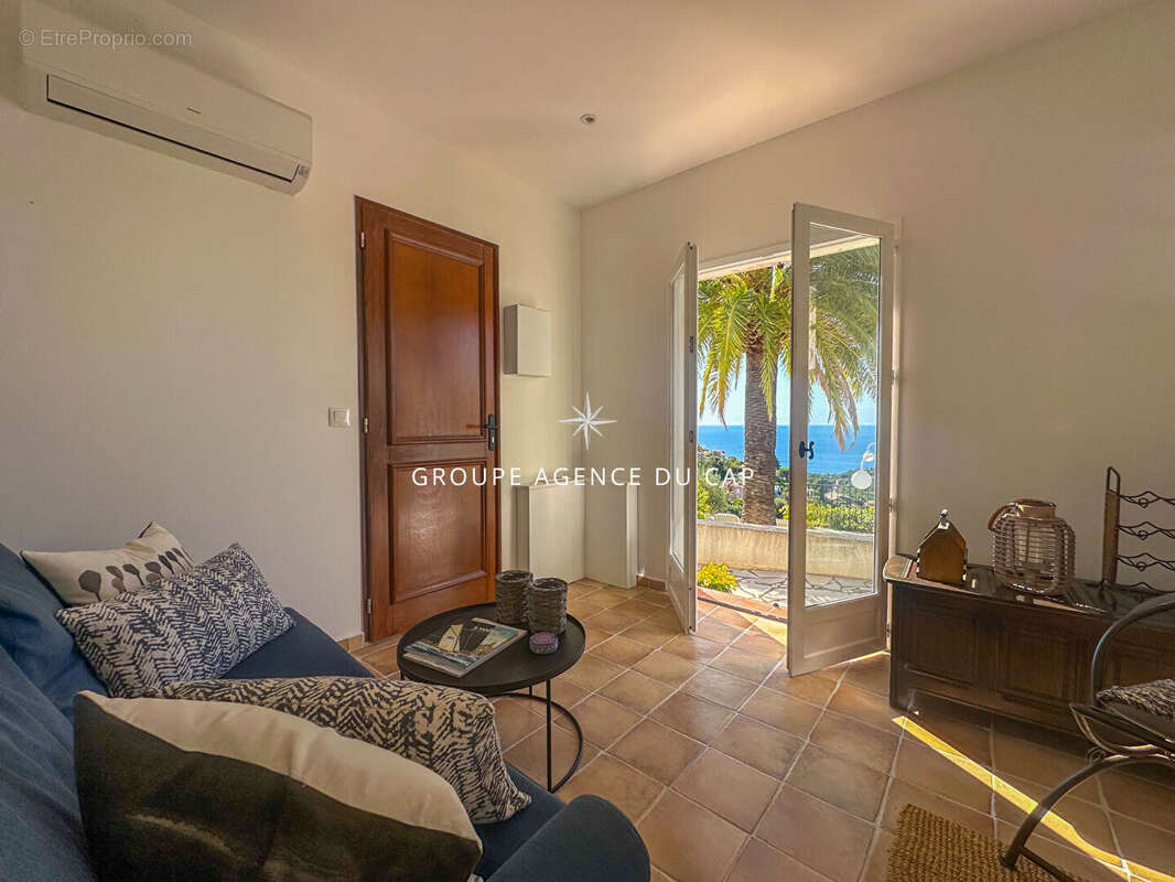 Maison à LES ISSAMBRES