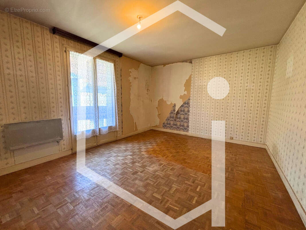 Appartement à COSNE-COURS-SUR-LOIRE