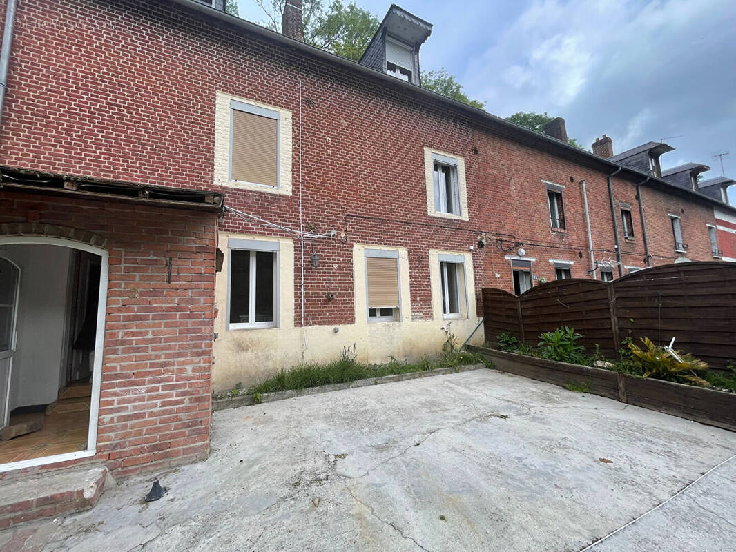 Maison à FLAVIGNY-LE-GRAND-ET-BEAURAIN