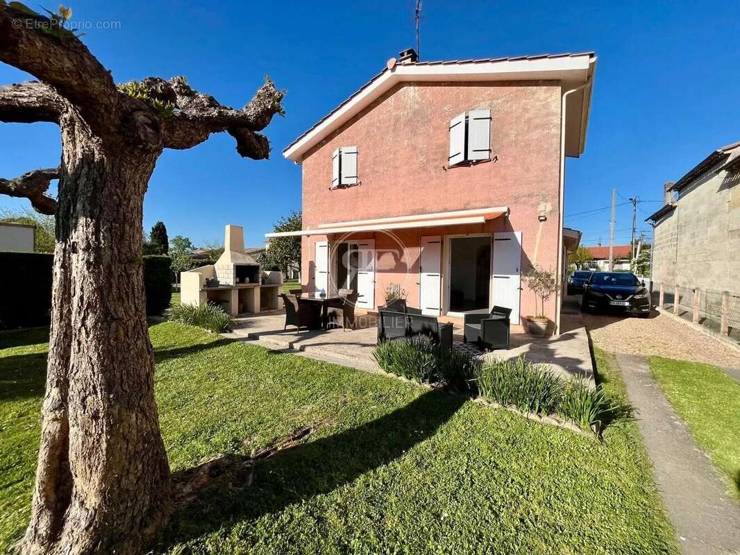 Maison à VAYRES