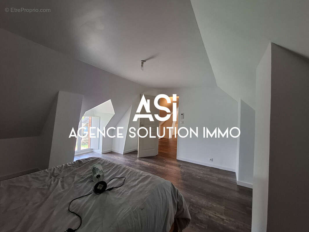 Maison à SAINT-PIERRE-SUR-ERVE