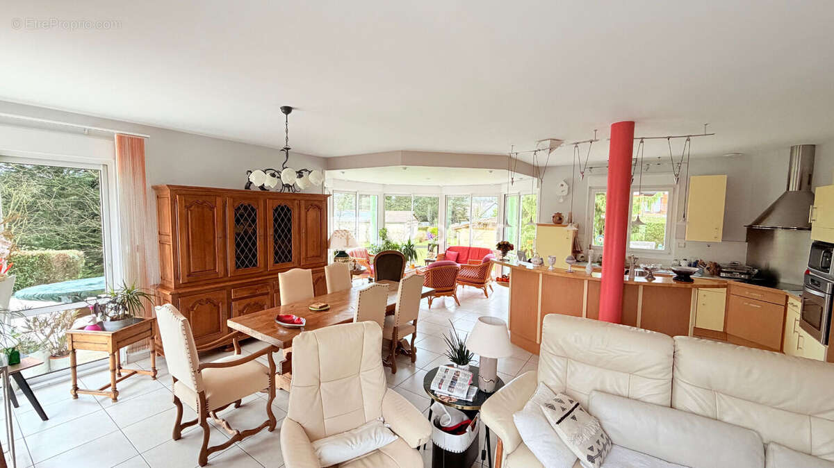 Maison à SAINTE-MENEHOULD