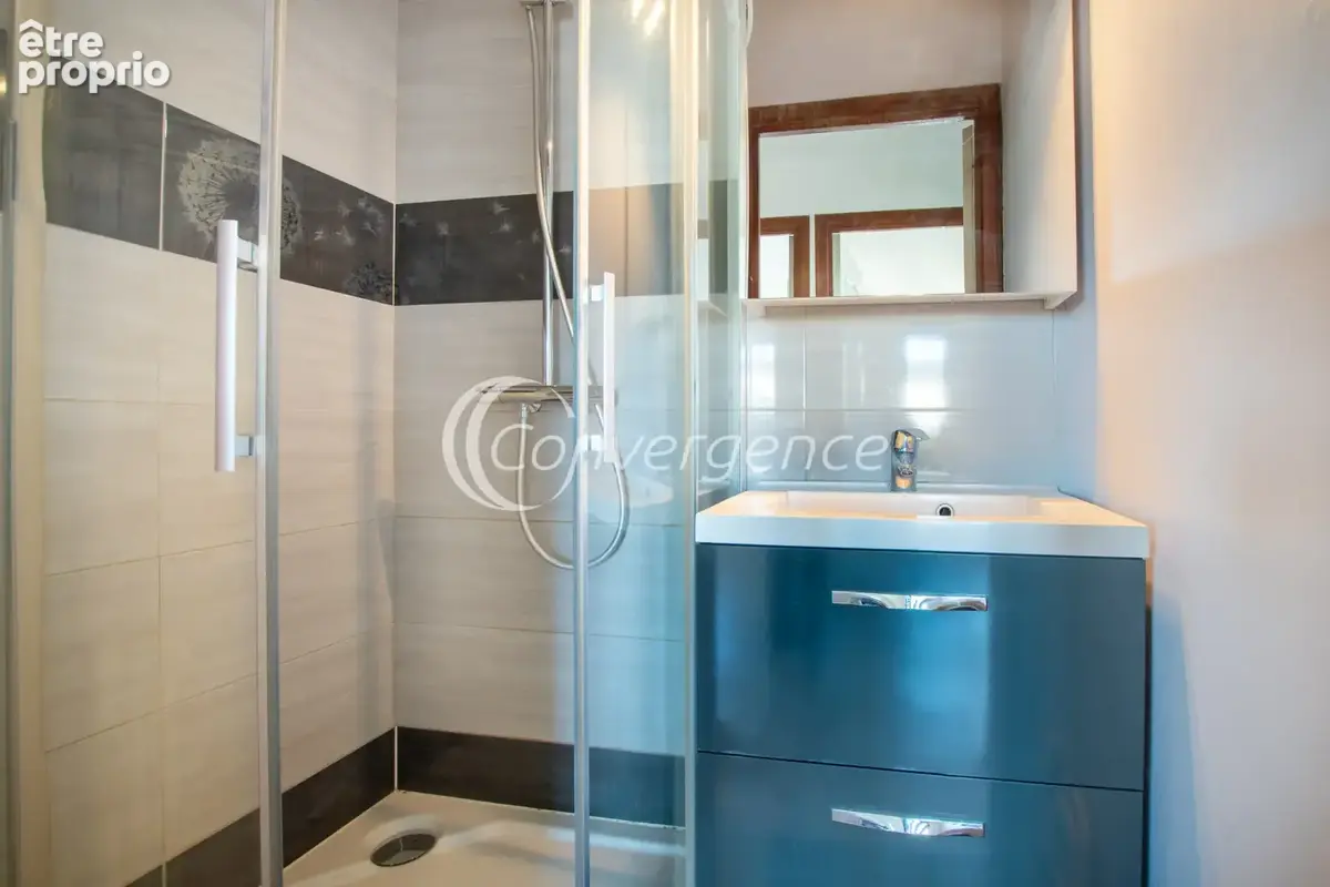Appartement en hyper centre - Vue sur la Cathédrale - photo 8