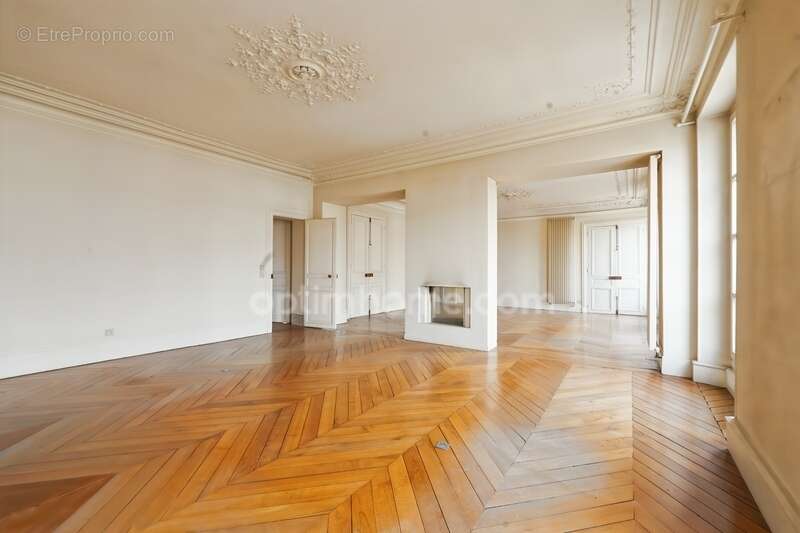 Appartement à VERSAILLES