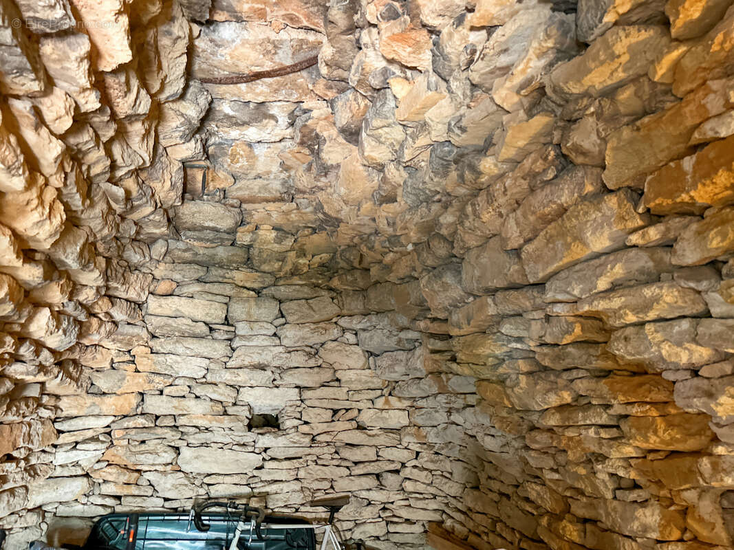 Maison à CABRIERES-D'AVIGNON