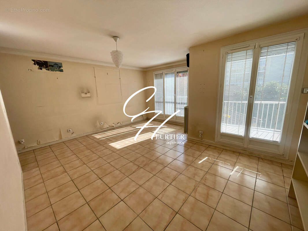 Appartement à SAINT-MARTIN-D&#039;HERES