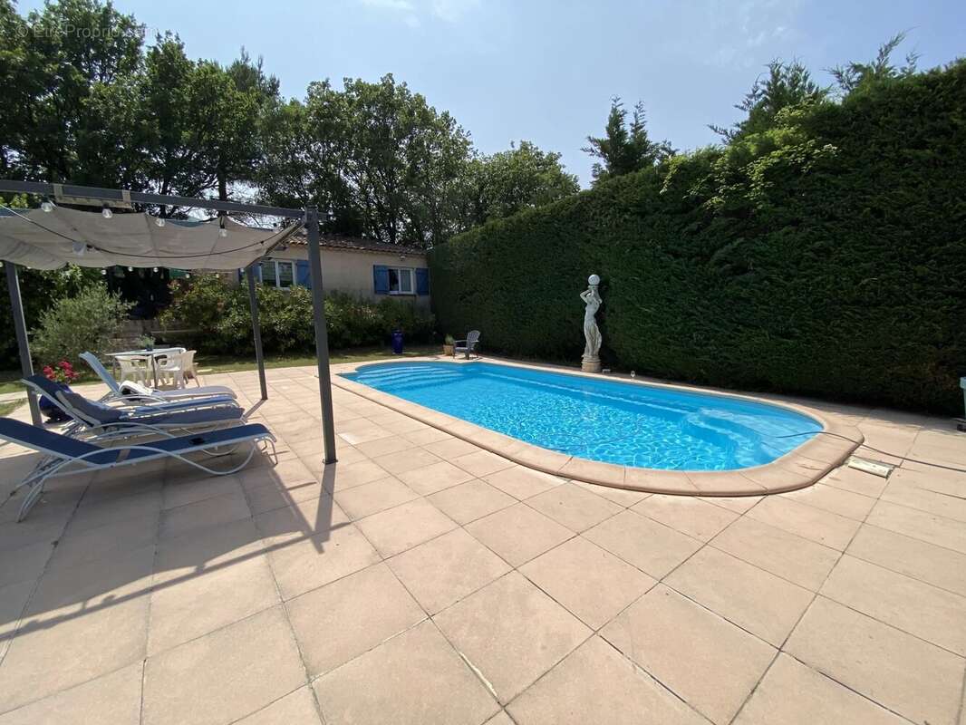 Maison à SAINT-MAXIMIN-LA-SAINTE-BAUME