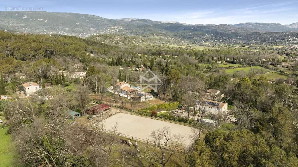Maison à FAYENCE