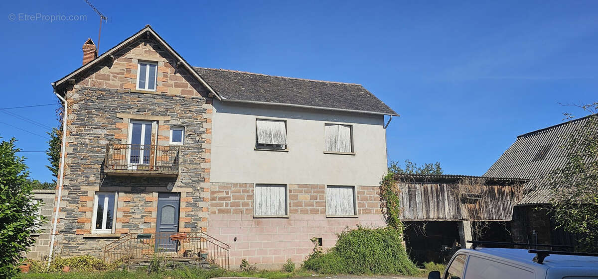 Maison à VARETZ