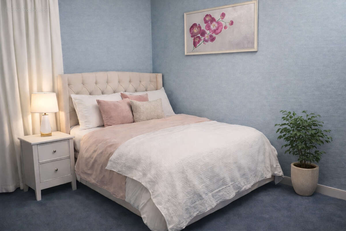 Appartement à COURBEVOIE