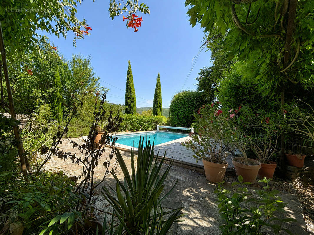 Le charme de la pierre allié à un revenu locatif ! - photo 3