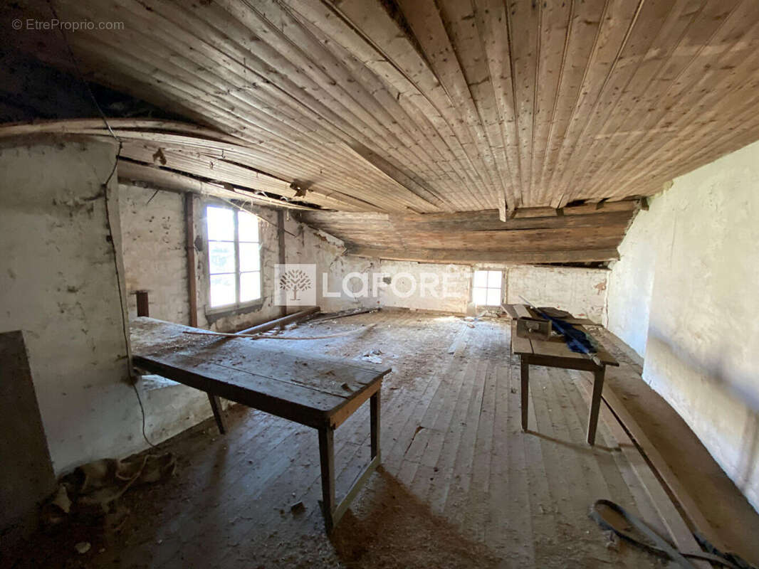 Maison à CELLES-EN-BASSIGNY