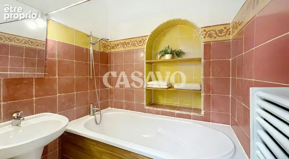 Vente Appartement 2 pièces de 48m² - 13200 Arles - photo 3