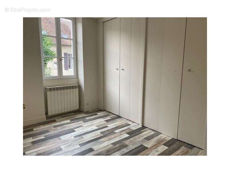 Appartement 85 m² à Sens  - photo 4
