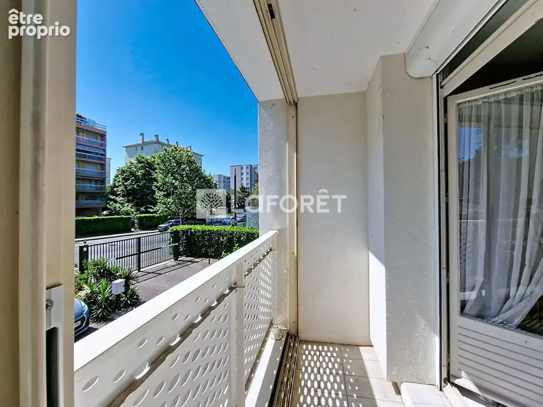 Appartement Caluire Et Cuire 4 pièce(s) 68m2 - photo 5