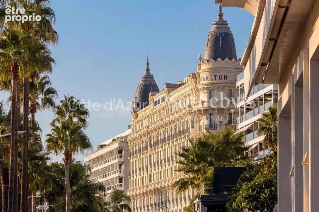 Cannes Croisette, un appartement de 176 m² à rénover face à la mer - photo 6