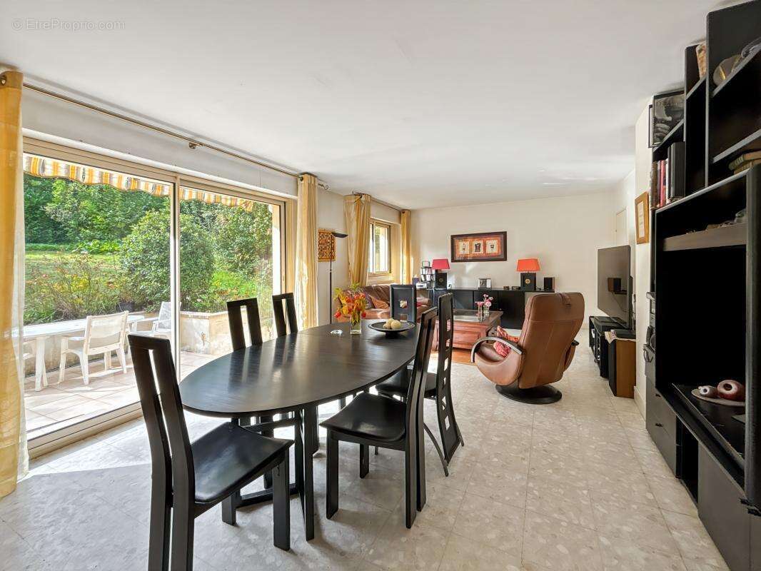 Maison à SAINT-ETIENNE-AU-MONT