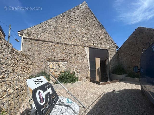 Maison à SAINT-GERMAIN-LES-ARPAJON