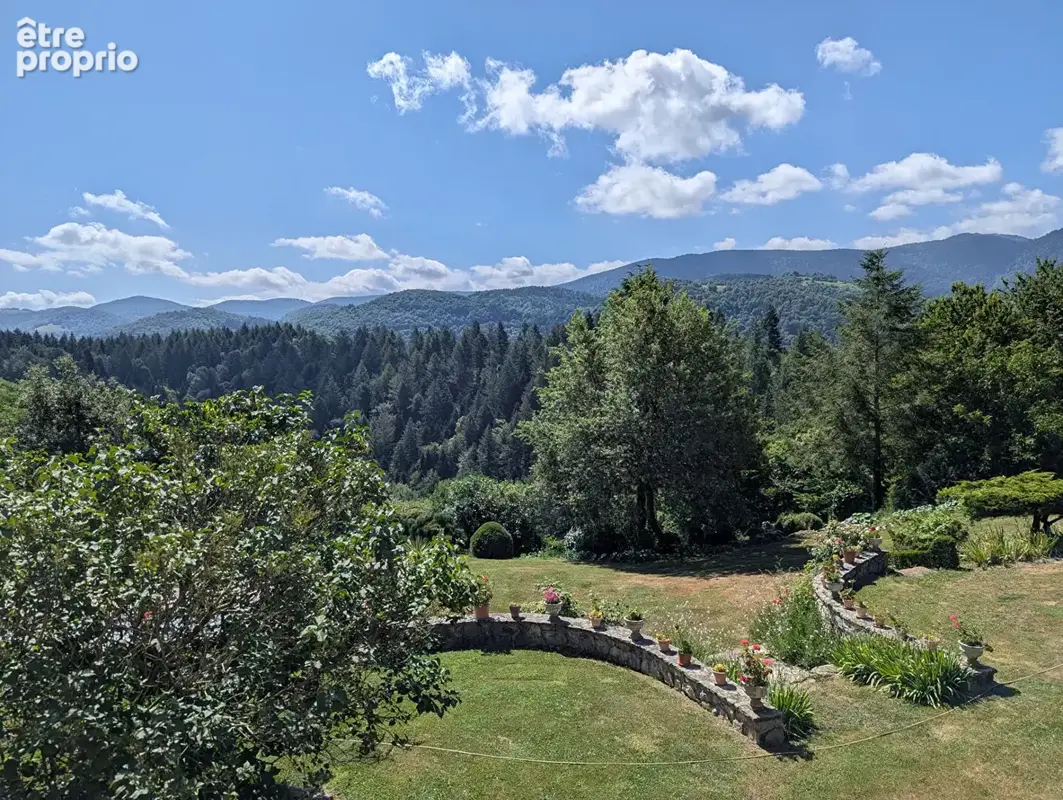 Demeure de caractère sur un domaine de 66 hectares au coeur des Pyrénées Ariégeoises - photo 4