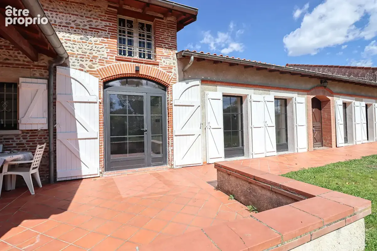 Eaunes - anciene ferme renovee t7 - jardin - hangar - combles - photo 2