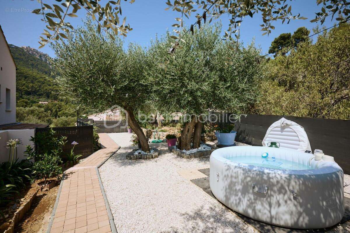 Appartement à LA VALETTE-DU-VAR