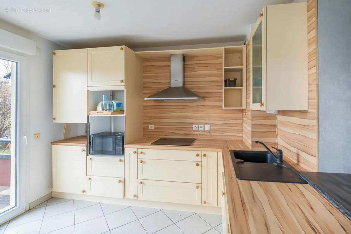 Appartement à SERGY