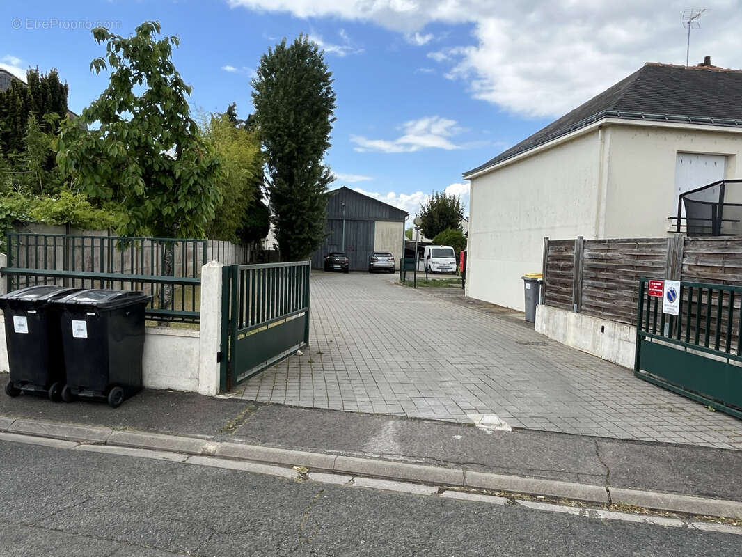 Maison à MONTLOUIS-SUR-LOIRE