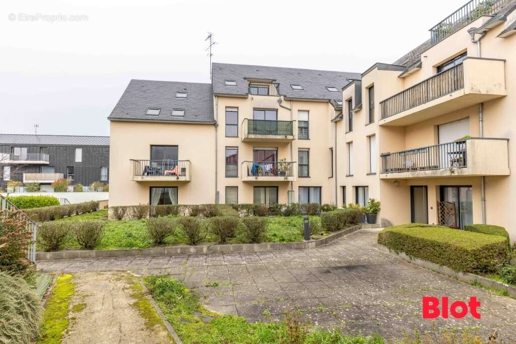 Appartement à SAINT-ERBLON