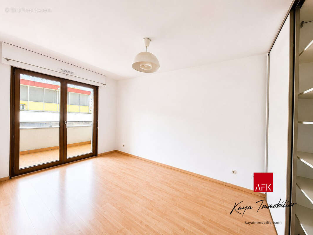 Appartement 85 m² à Annemasse  - photo 4