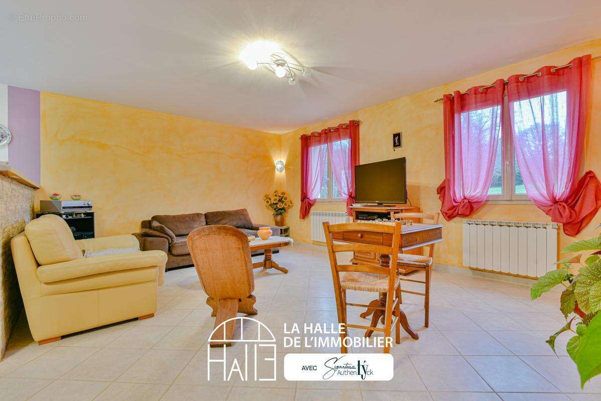 Maison à MAGNAC-BOURG